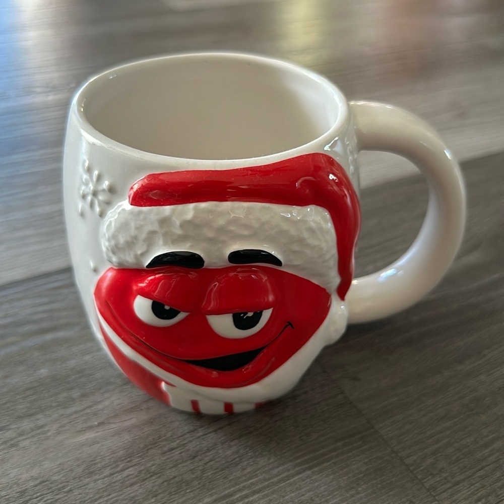 M&M Ceramic Mug with handle SANTA RED chocolate company
